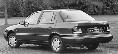 Hyundai Elantra Lantra rear view 1st Gen (1990-1995) Hyundai specifications Elantra Lantra 1st Gen (1990-1995)