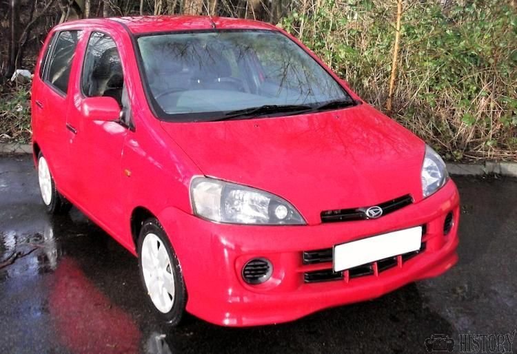 Daihatsu YRV car range