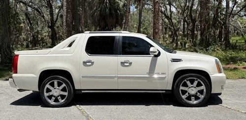 Cadillac Escalade EXT specifications 3rd Gen (2007-2014)
