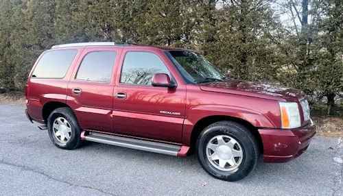 Cadillac Escalade car history 2nd Gen (2001-2006)