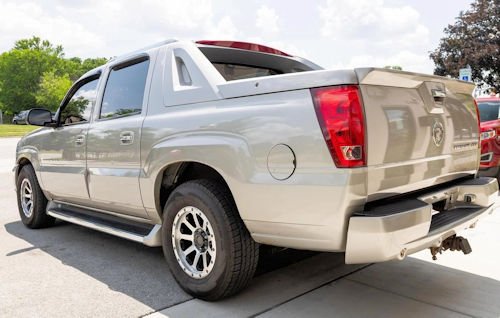 Cadillac Escalade specifications 2nd Gen (2001-2006)