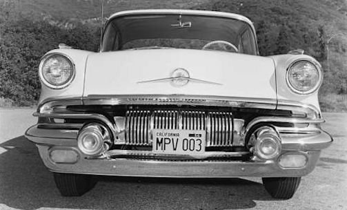 1957-Pontiac-Super-Chief-Catalina-Coupe