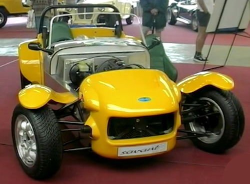 Savant (Sector Three Engineering) Automotive manufacturer of Huddersfield , West Yorkshire United Kingdom  from 1998 to 2000